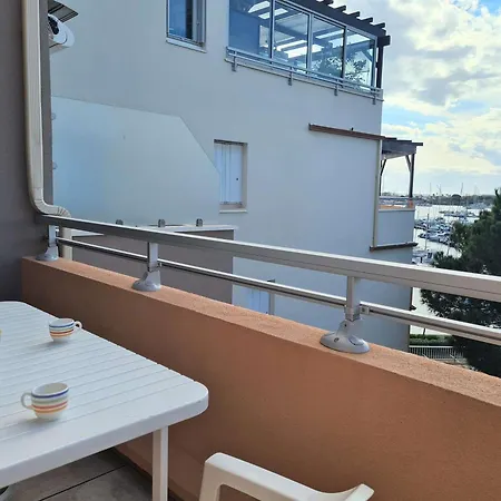 Renove Avec Piscine Et Garage, A 600m De La Et 200m Du Port - Cap D'agde - Fr-1-249-404 דירה *